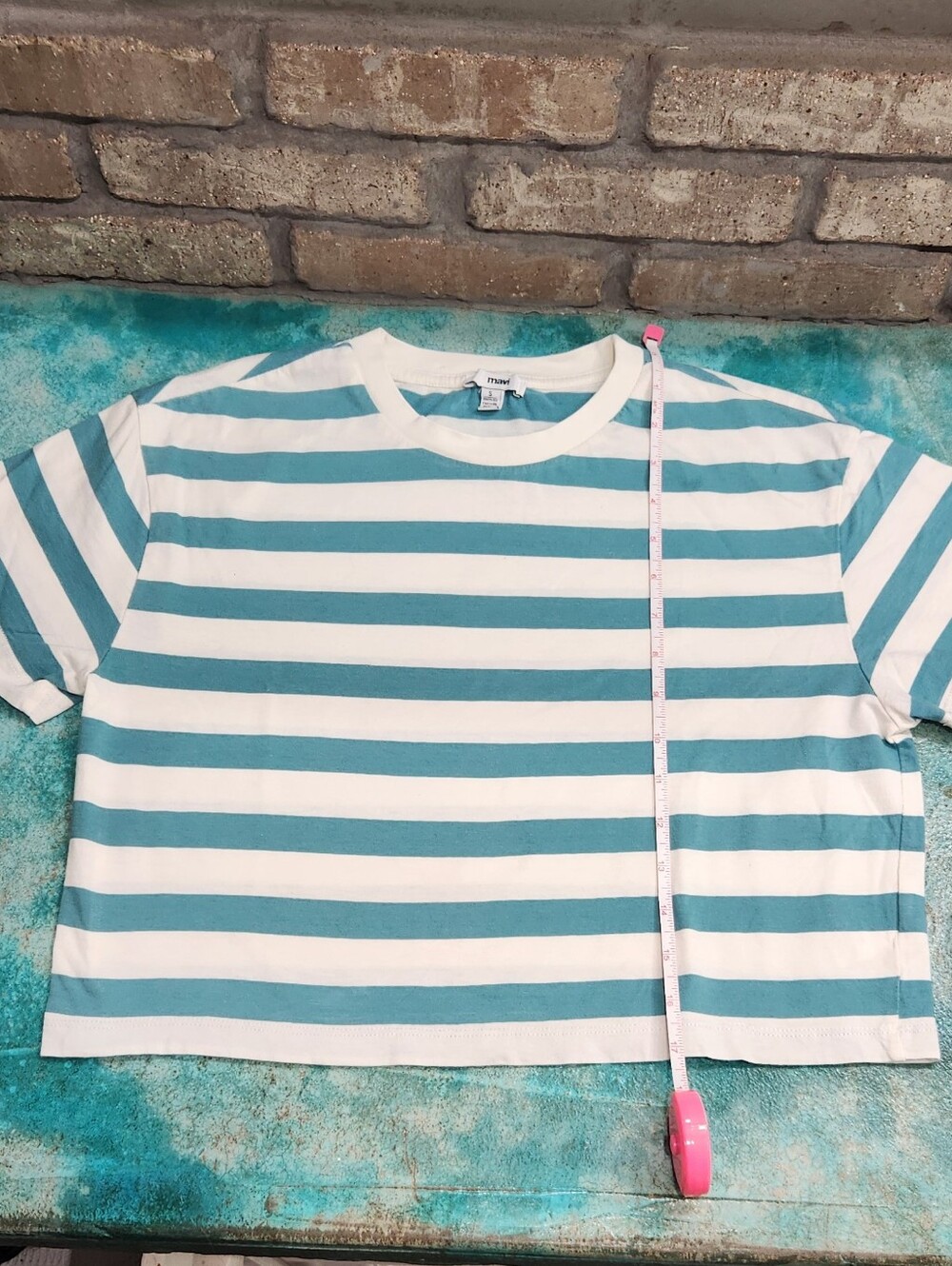 Mavi Short-Sleeve Cropped Striped Tee in Aqua & White, Small. EUC.
